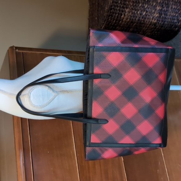 Victoria's Secret Extra Large Plaid Tote Overnight Bag - Picture 3 of 7